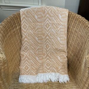 Barine Sofa Throw / Turkish Towel